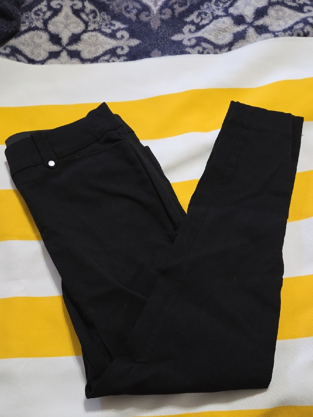 Maurices Black Cropped Stretch Ankle Pants